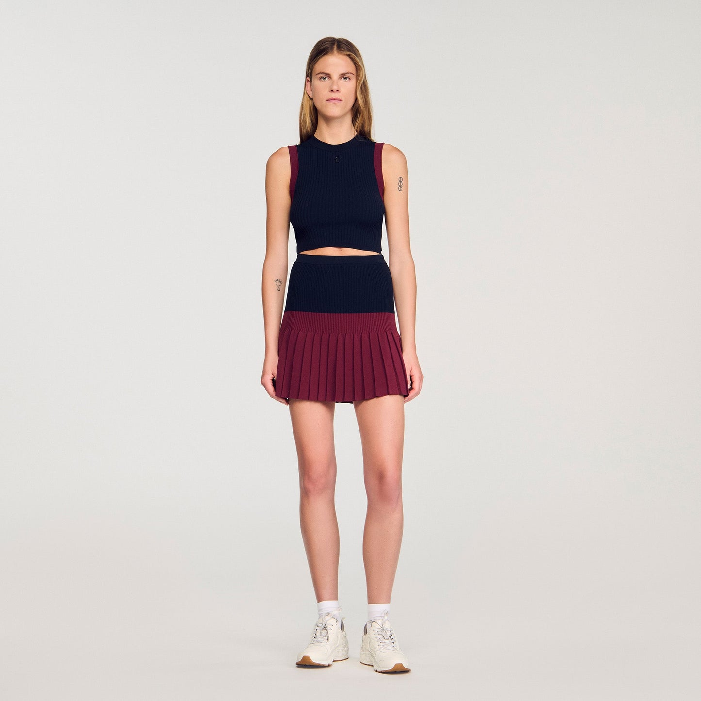 Arielle Short Two-Tone Pleated Skirt Navy Blue