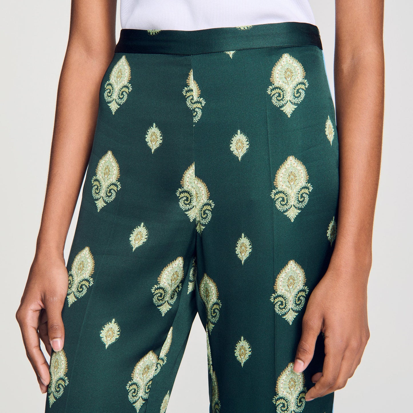 Curcuma Paisley-Print Floaty Trousers Green