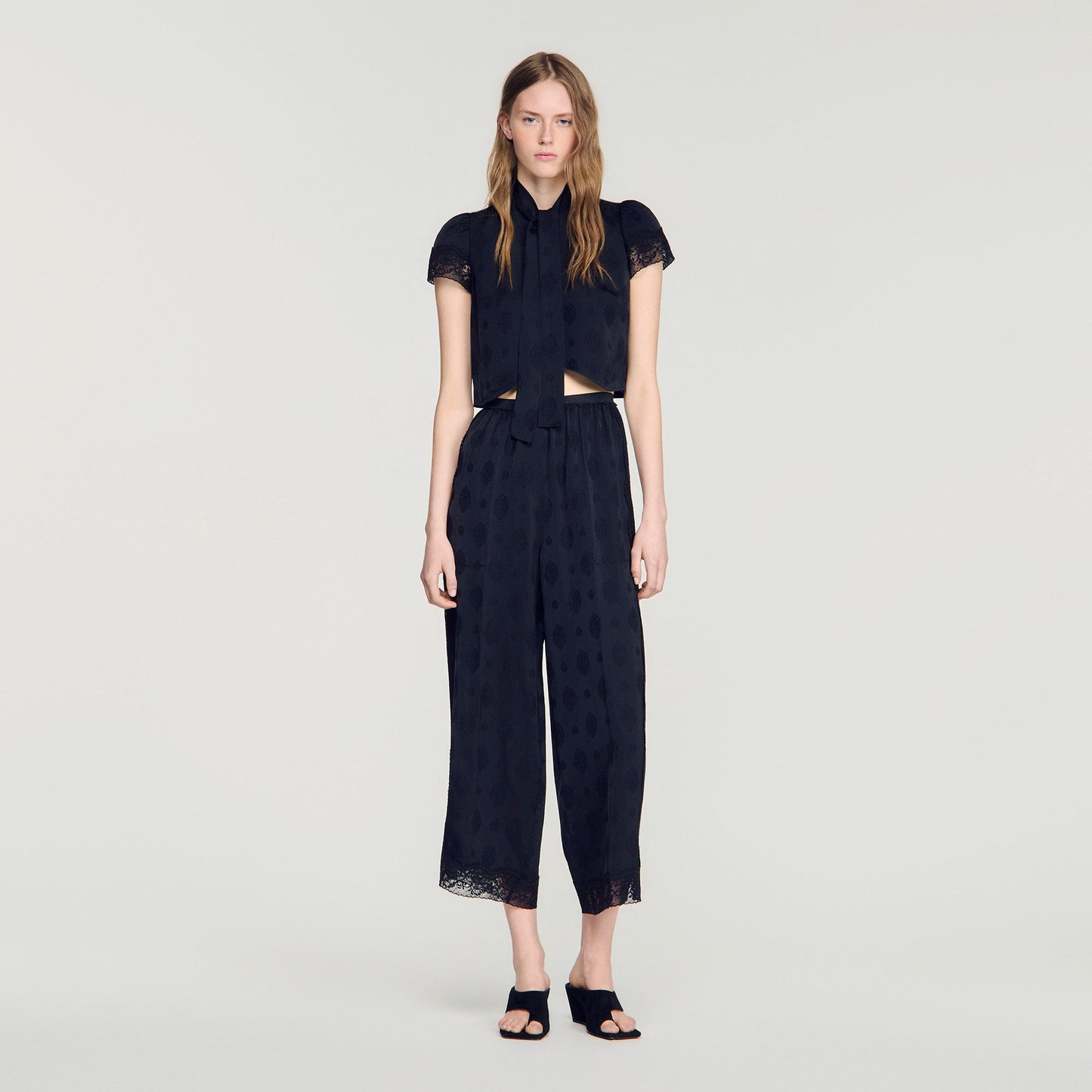 Hannah Paisley jacquard crop top Black