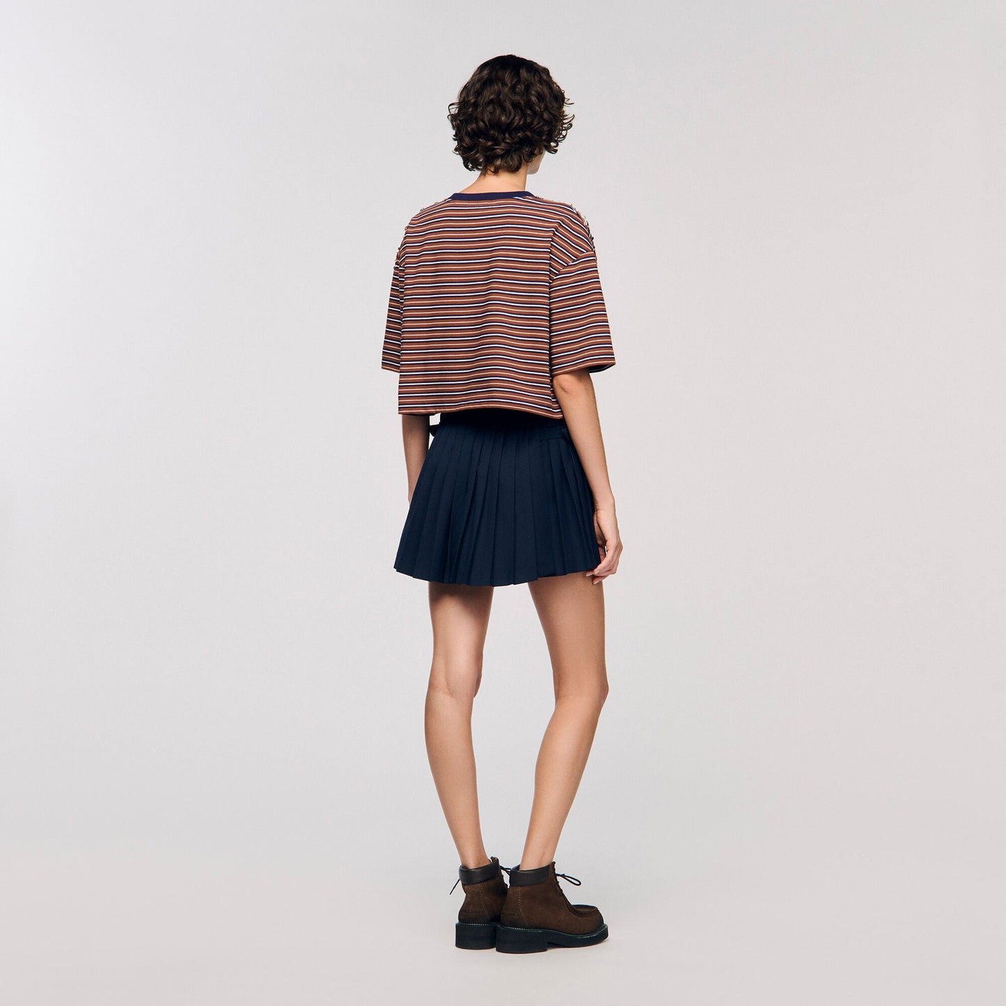 Aristee Striped Rhinestone T-Shirt Brown / Deep Blu