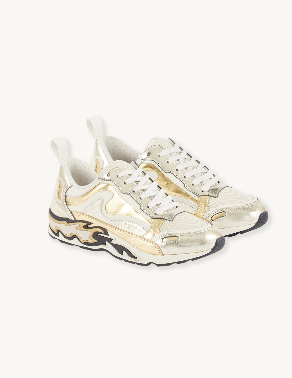 Flame Trainers Champagne