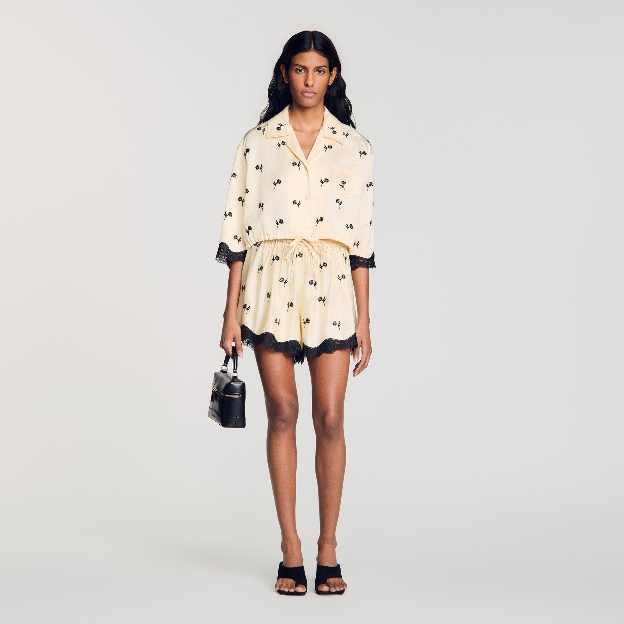 Odyssae Cropped Floral Embroidered Shirt Vanilla