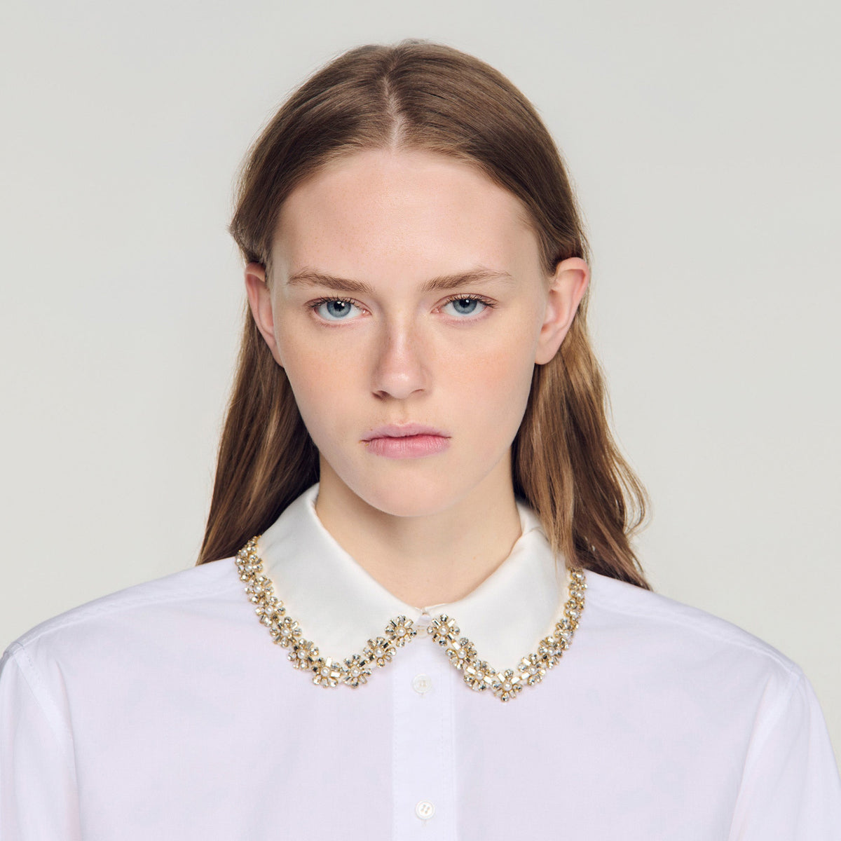 Ema Jewel collar shirt White