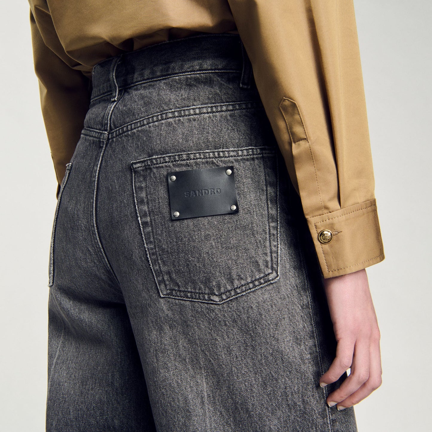 Low-Waisted Straight-Leg Jeans Grey