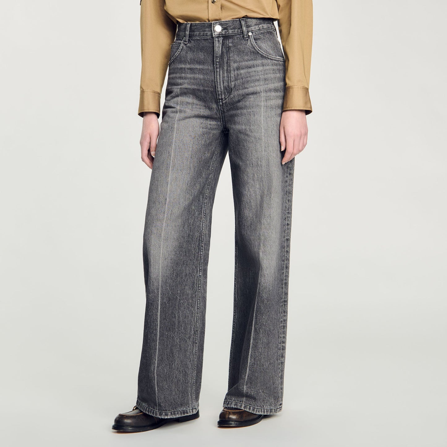 Low-Waisted Straight-Leg Jeans Grey