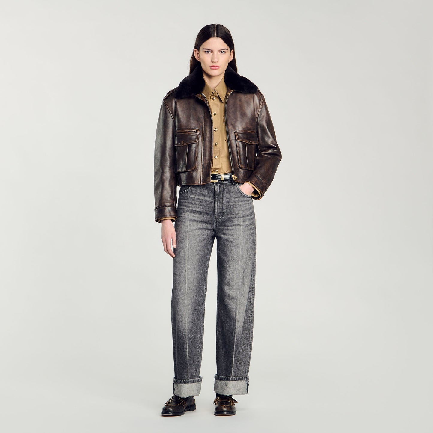 Low-Waisted Straight-Leg Jeans Grey