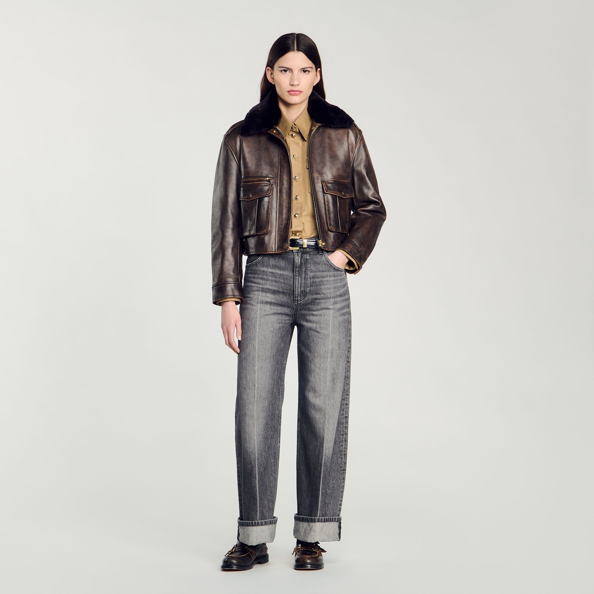Low-Waisted Straight-Leg Jeans Grey