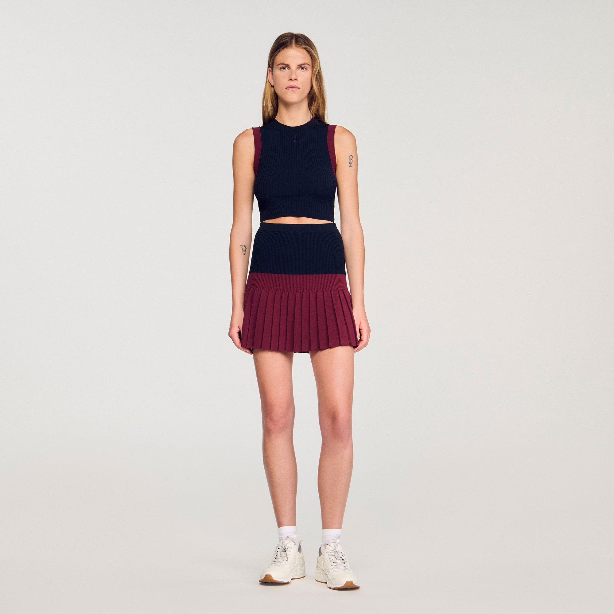 Arielle Short Two-Tone Pleated Skirt Navy Blue