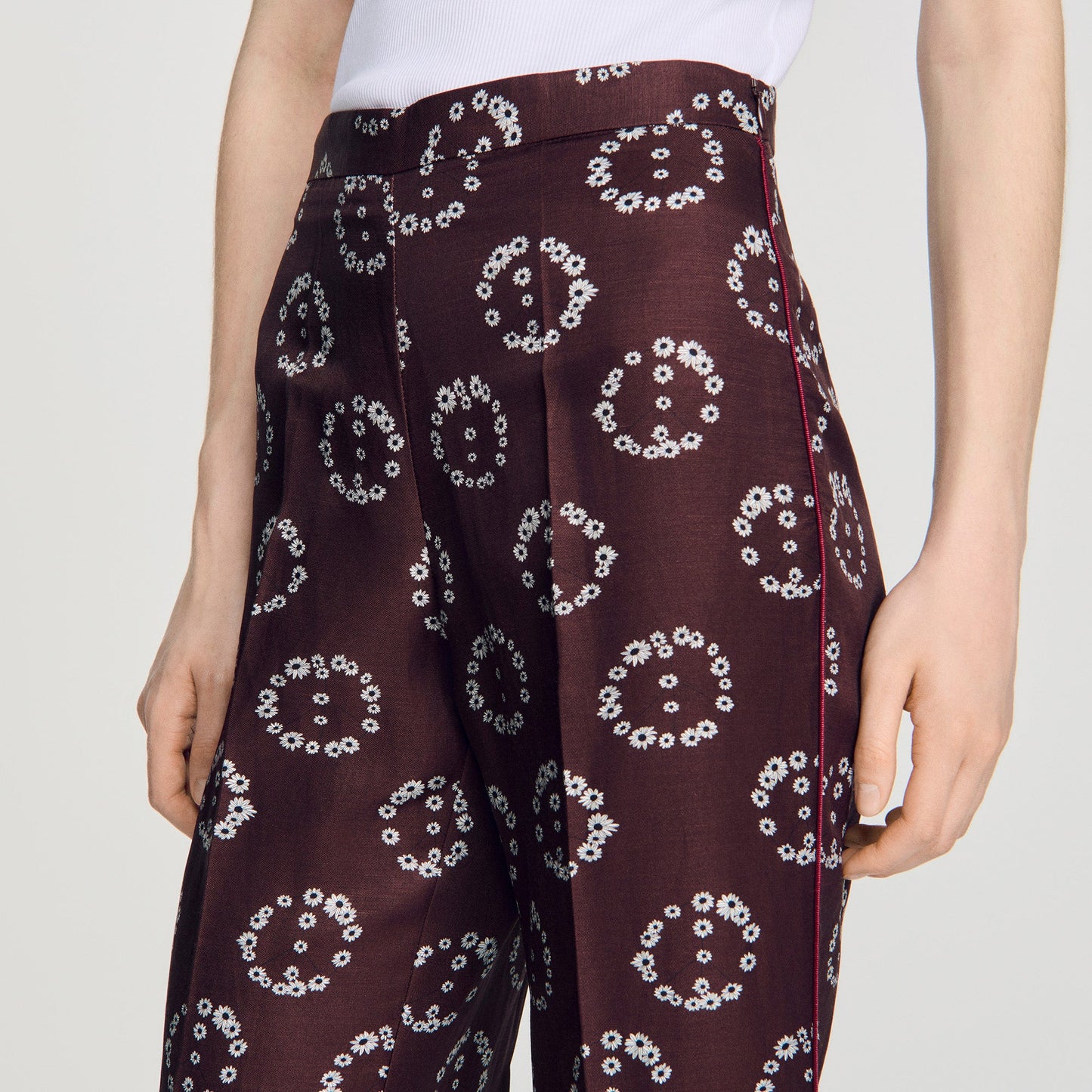 Saly Floral-print floaty trousers Brown