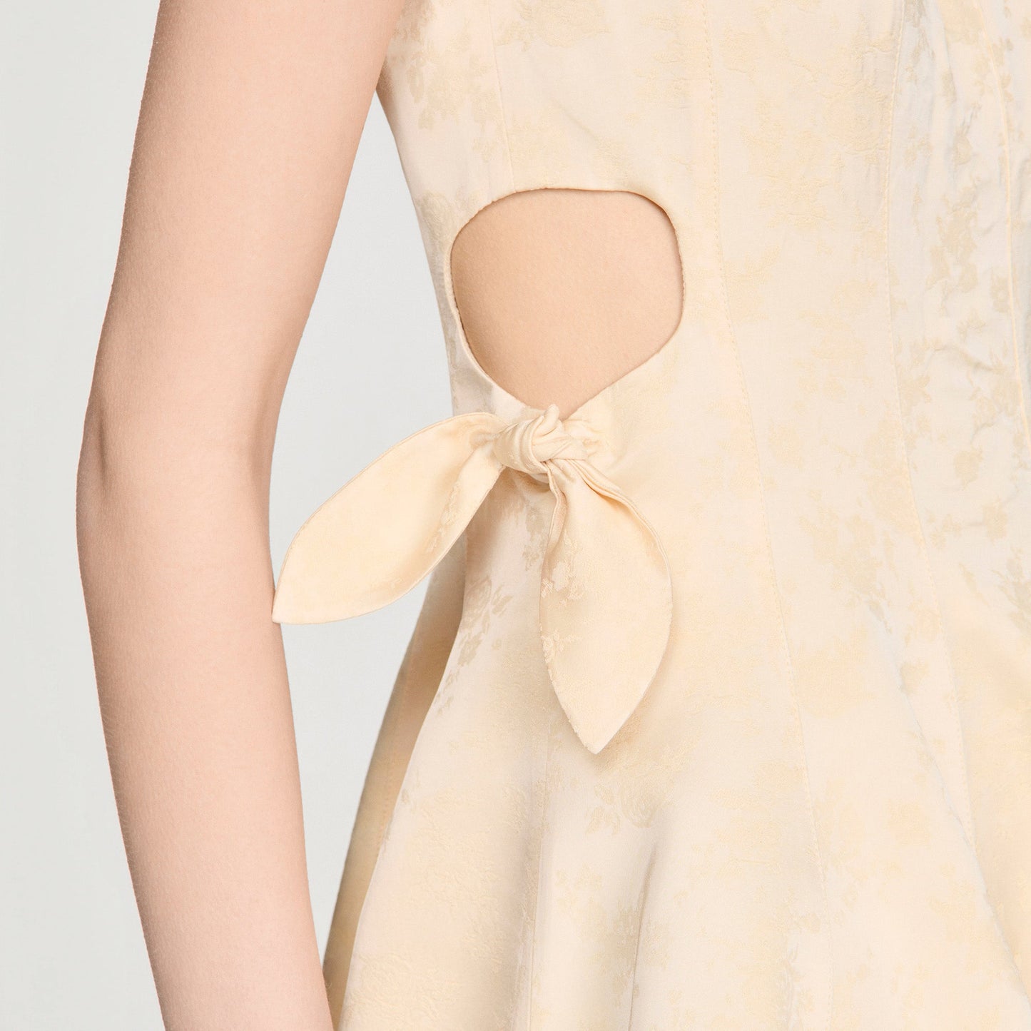 Amalena Short Floral Jacquard Dress Vanilla
