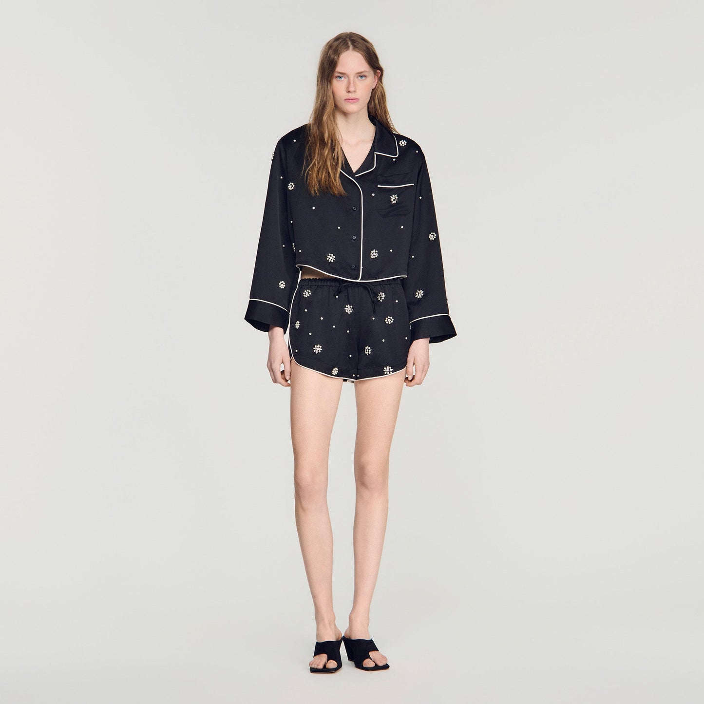 Sorellia Beaded And Rhinestone Shorts Black