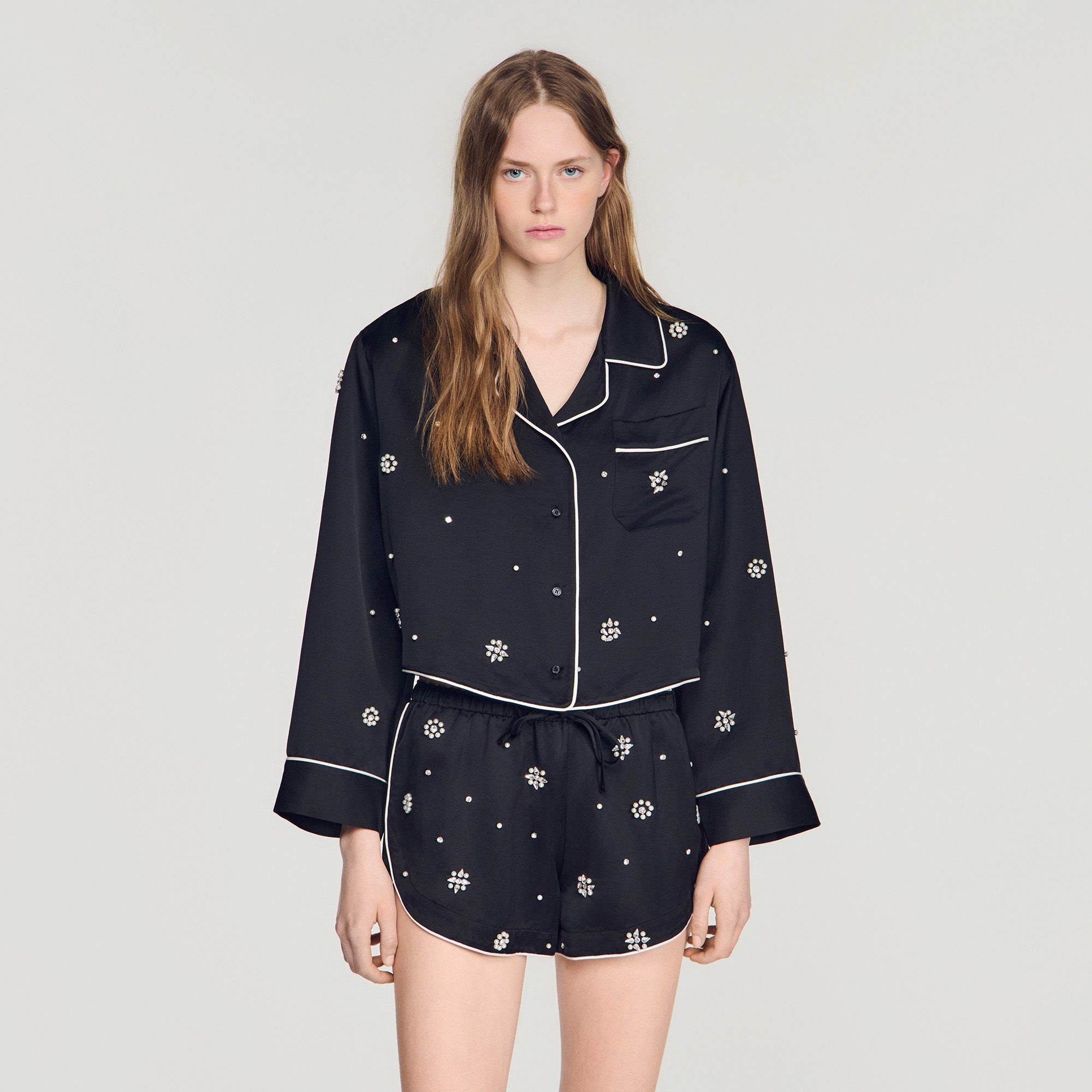 Sorellia Beaded And Rhinestone Shorts Black