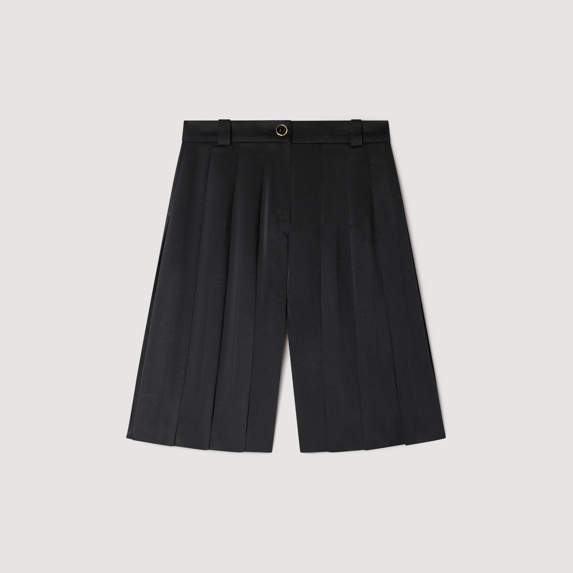 Fennelisse Long High-Waisted Pleated Shorts Black