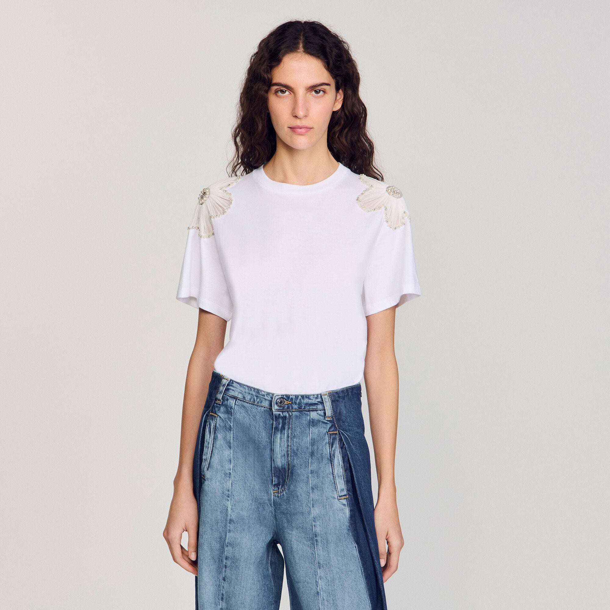 Garden T-Shirt With Embroidered Flowers White