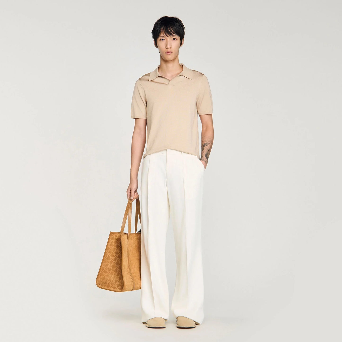 قميص بولو بأكمام قصيرة لون بيج