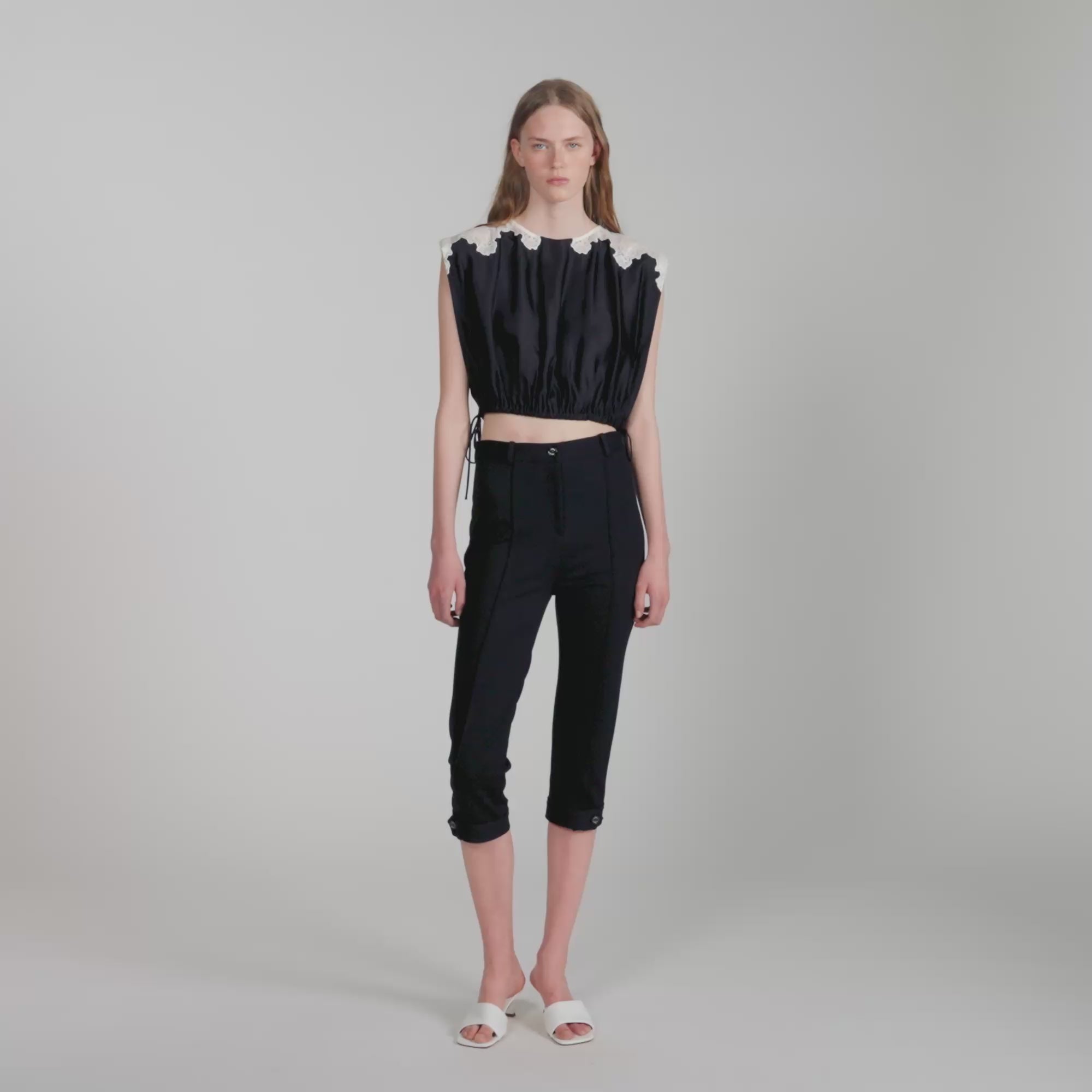 Poesie Contrast Lace Crop Top Black / Ecru